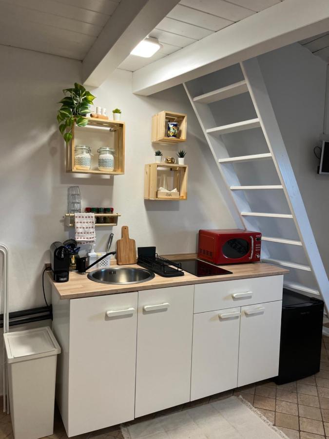 Wooden House Apartment Катания Екстериор снимка